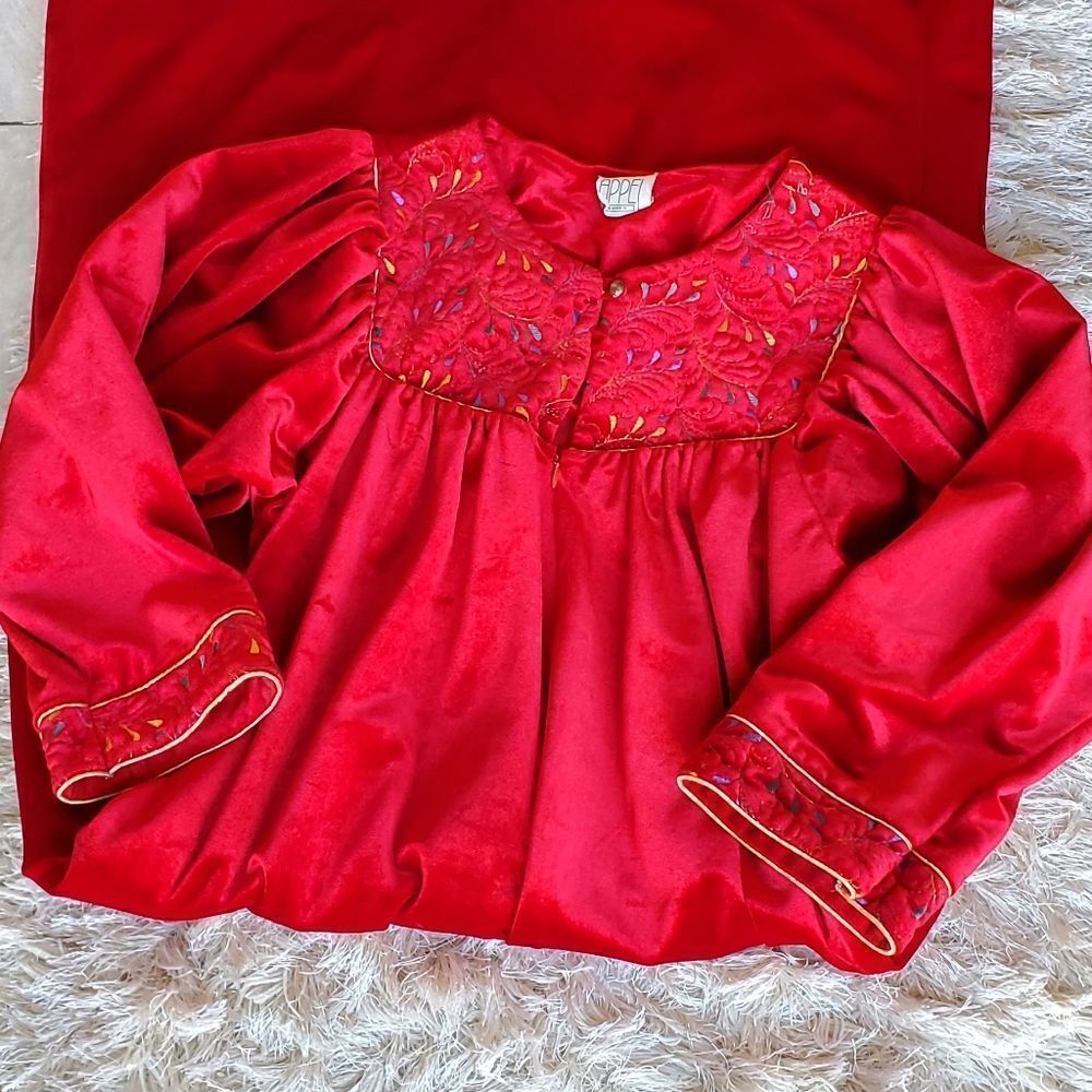 Vtg. Appel Fleece Zip Front Robe Housecoat Embroidered  Cottage Core‎